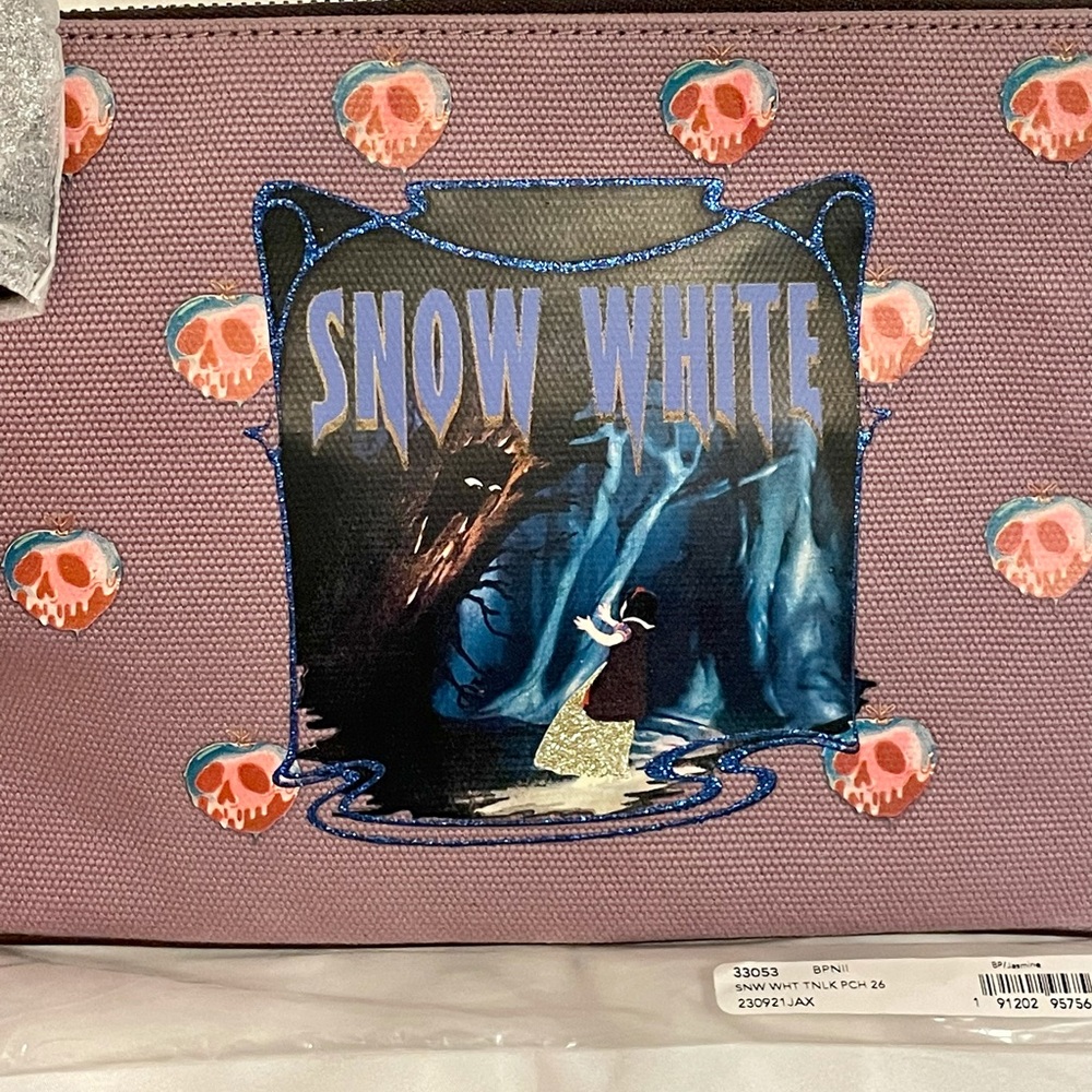 Coach Snow White Pouch